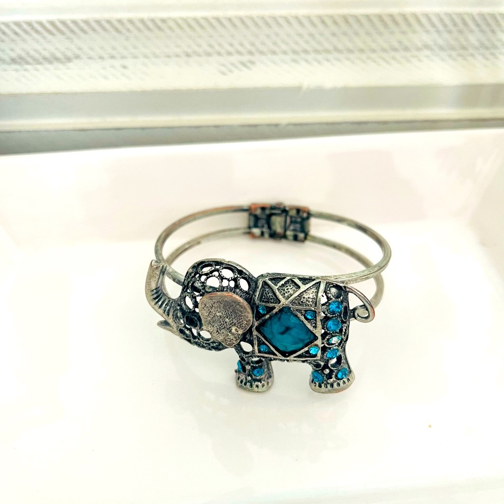 Elephant braclet